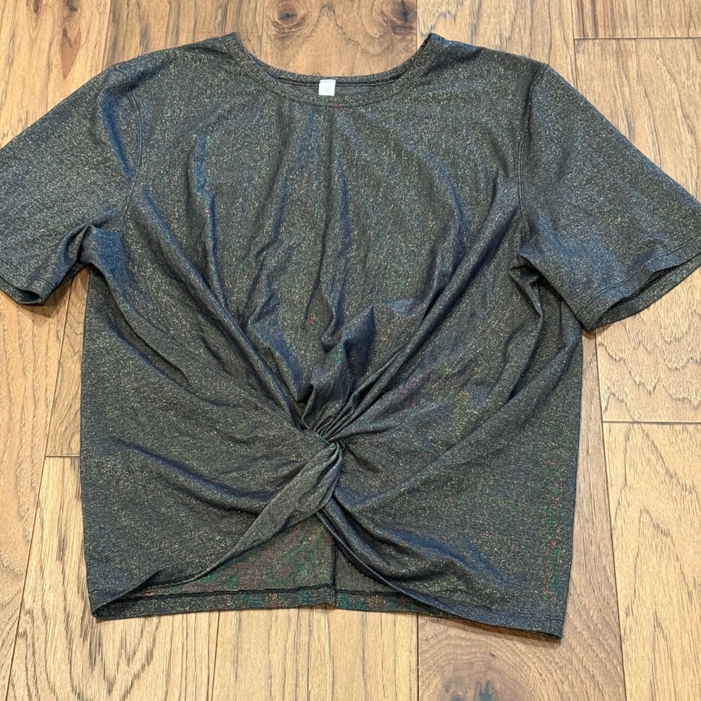 Lululemon Cates Tee Rainbow Metallic Shimmer Front Twist Crop Top Black Sz 12